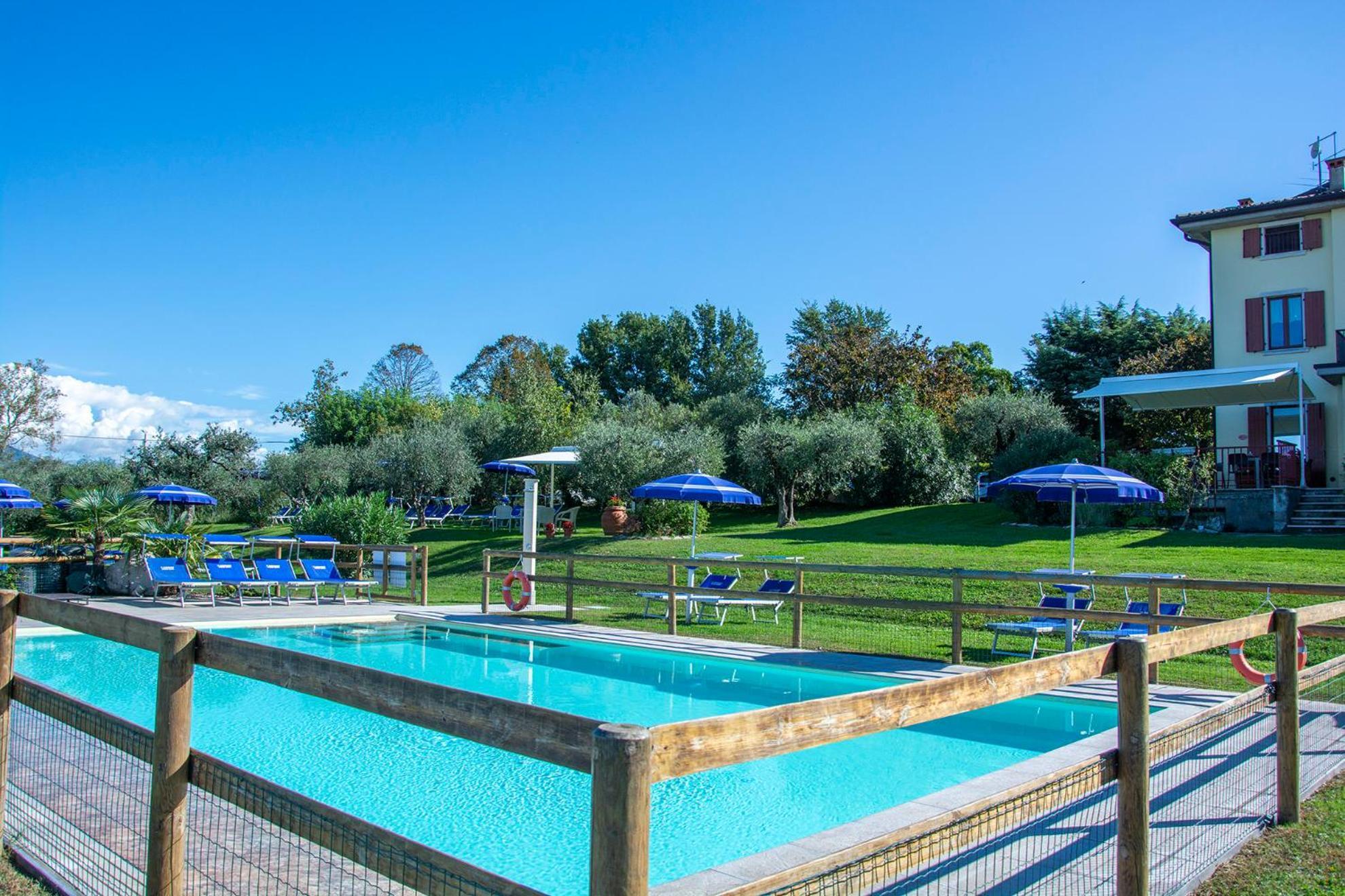 Agriturismo Il Giardino Degli Ulivi ラツィーゼ エクステリア 写真